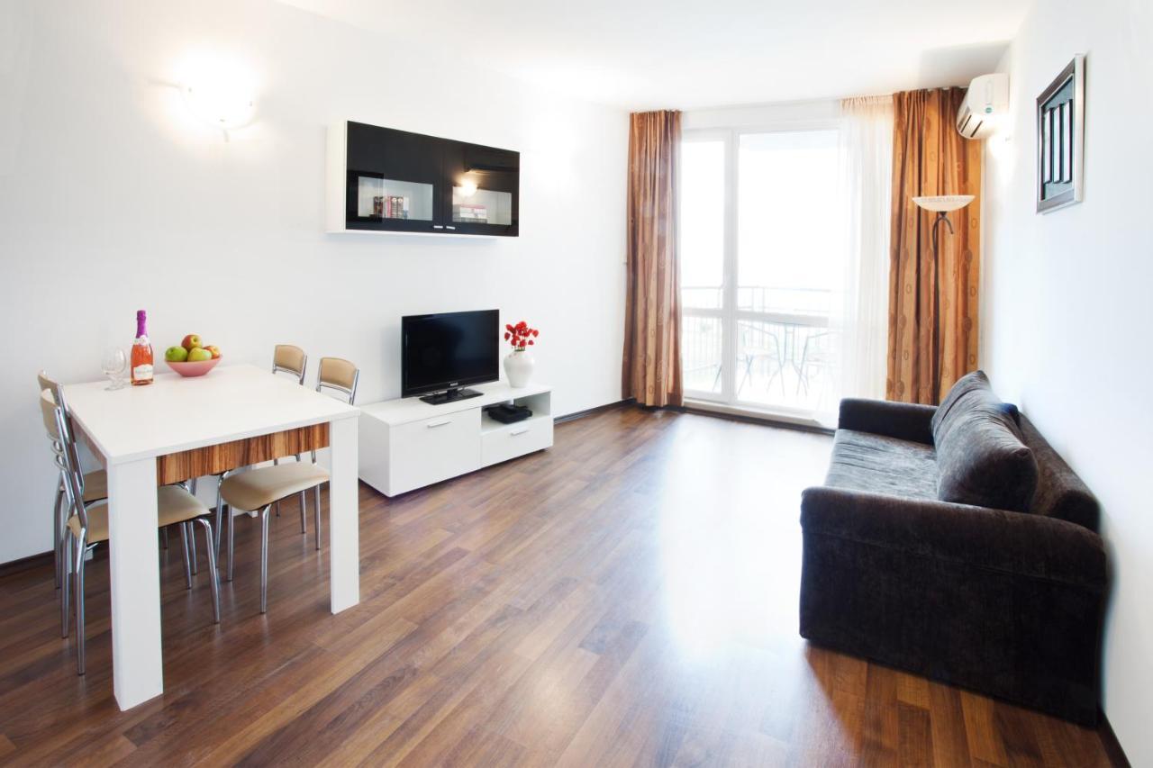 Vilmar Aparthotel Πομόριε Εξωτερικό φωτογραφία